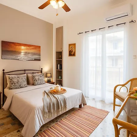 Sofi's Flat In The Center, 5min To The Sea Апартаменты