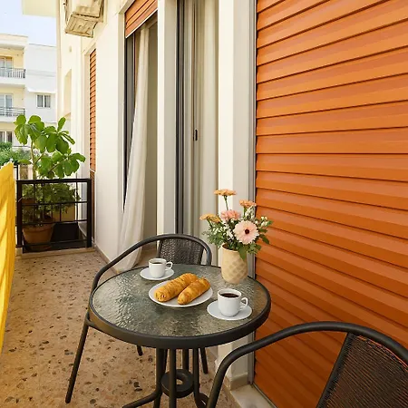 Апартаменты Sofi's Flat In The Center, 5min To The Sea