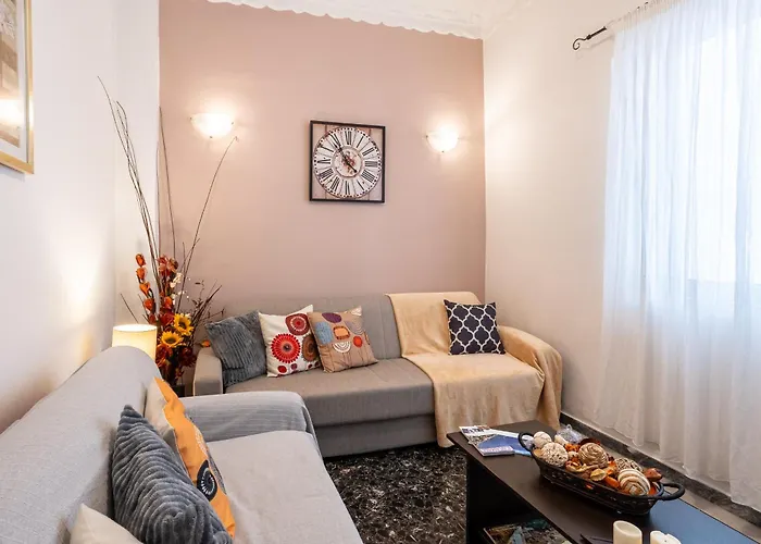 Sofi's Flat In The Center, 5min To The Sea Appartement