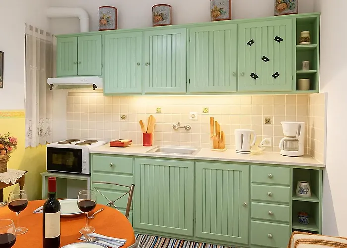 Sofi's Flat In The Center, 5min To The Sea