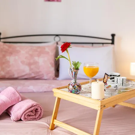 Appartamento Sofi's Flat In The Center, 5min To The Sea