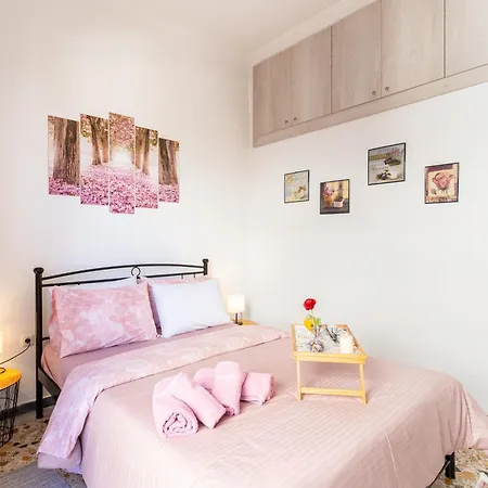 Sofi's Flat In The Center, 5min To The Sea *