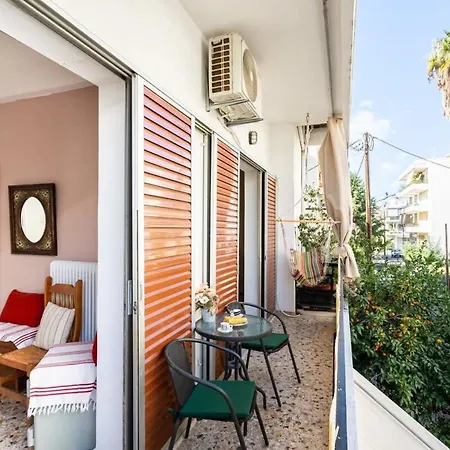 Sofi's Flat In The Center, 5min To The Sea Holiday home Kalamata