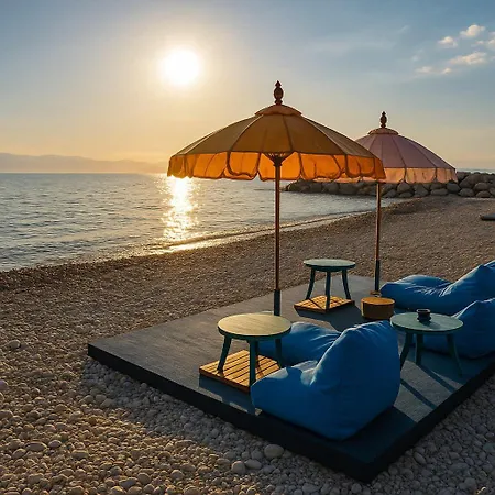 Sofi's Flat In The Center, 5min To The Sea Kalamata