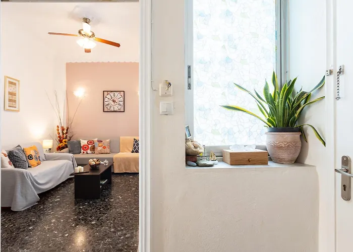 Appartamento Sofi's Flat In The Center, 5min To The Sea Kalamata