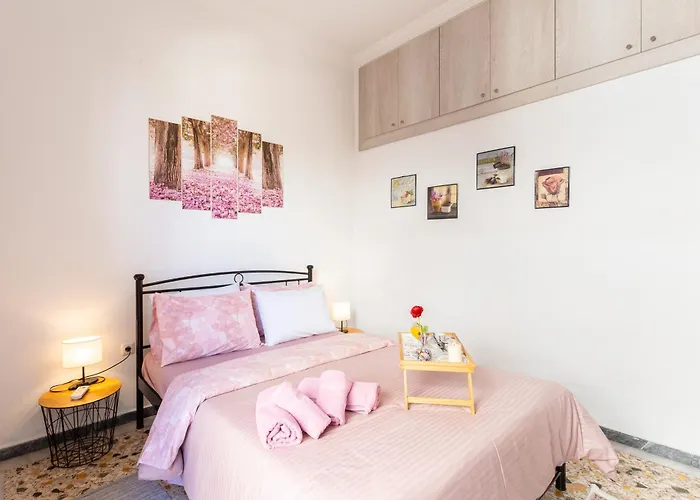 Sofi's Flat In The Center, 5min To The Sea *