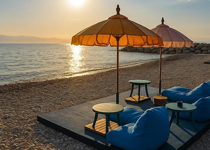 Sofi's Flat In The Center, 5min To The Sea 아파트 *